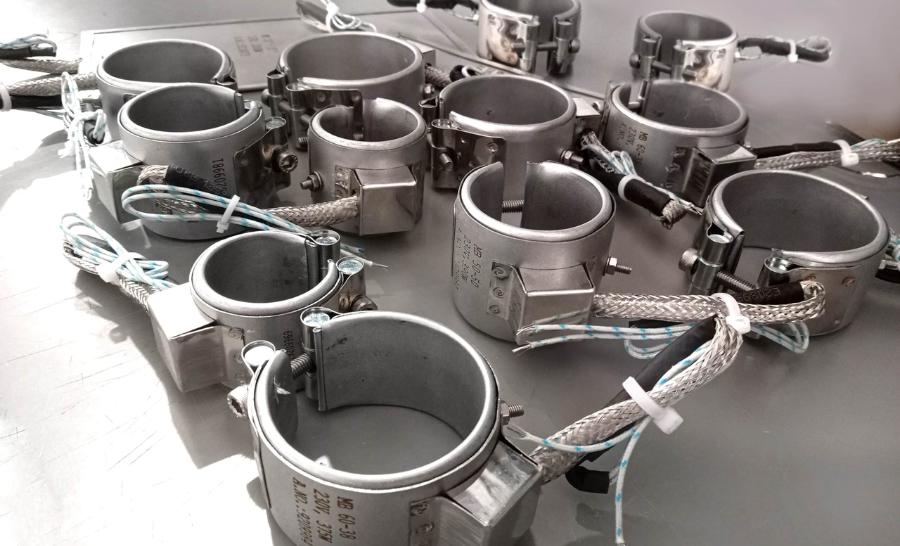 Manufacturer, Exporter, Importer, Supplier, Wholesaler, Retailer, Trader of Mica Band Heater in New Delhi, Delhi, India.